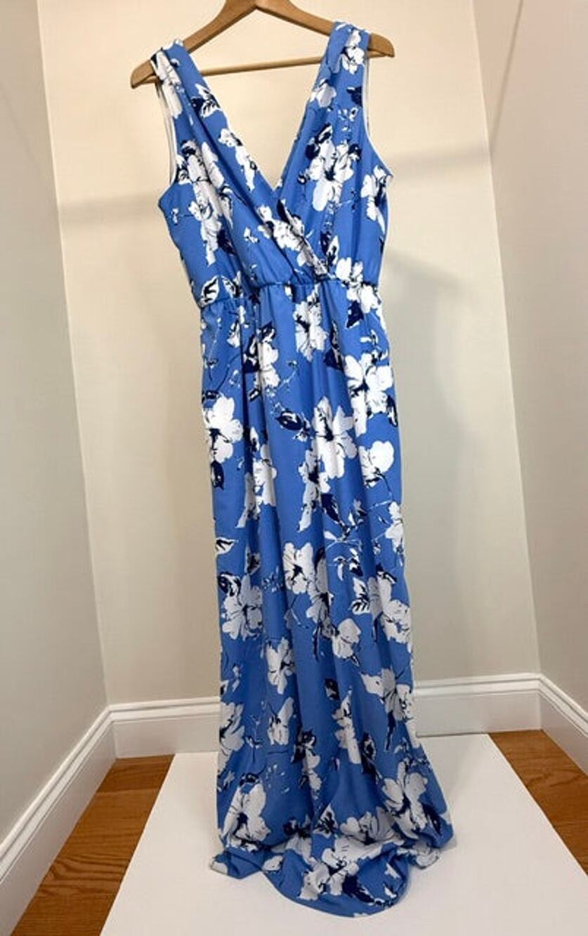 Mia & Tess V‑Neck Floral Maxi Dress – Blue & White SzXL